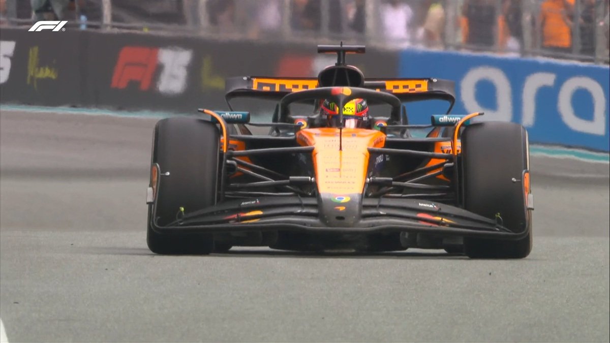 Oscar Piastri Menang GP Miami 2025: Hattrick Kemenangan, Verstappen Finis Keempat