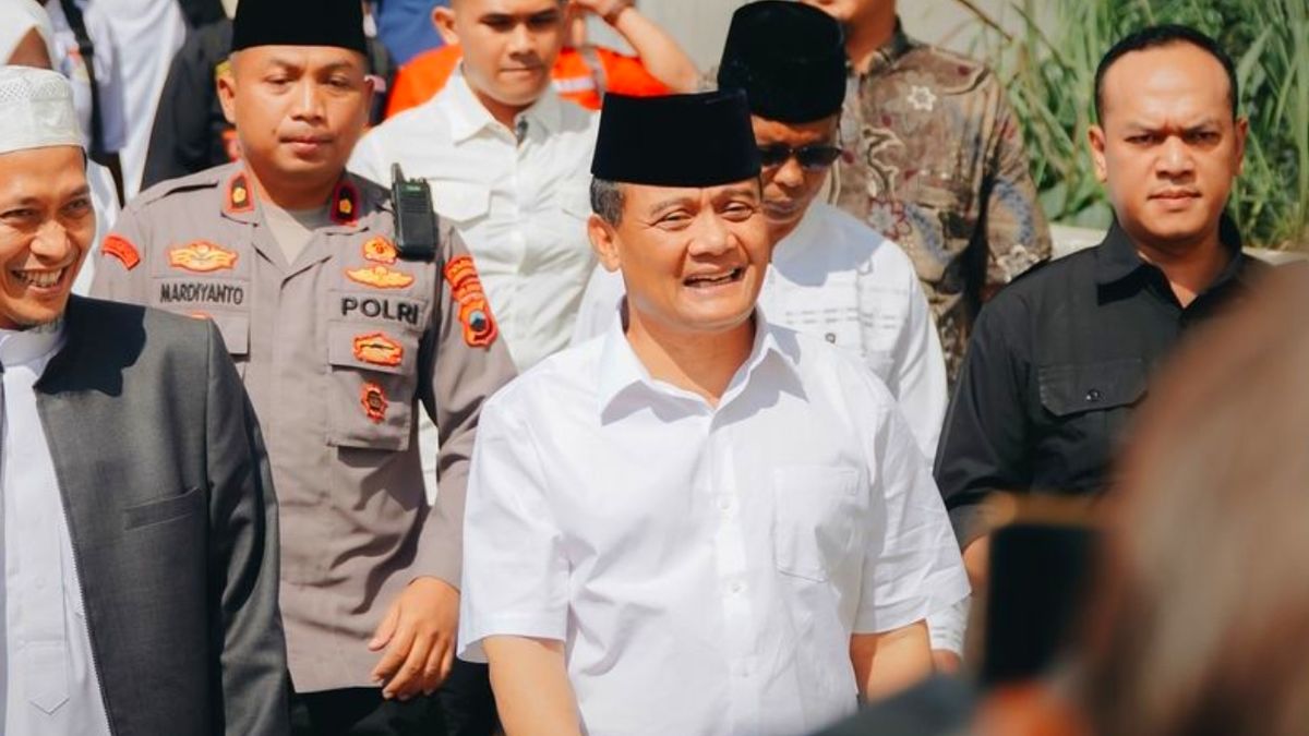 Ahmad Luthfi Tolak Kirim Siswa Nakal ke Barak TNI: Pilih Hukum & Orang Tua